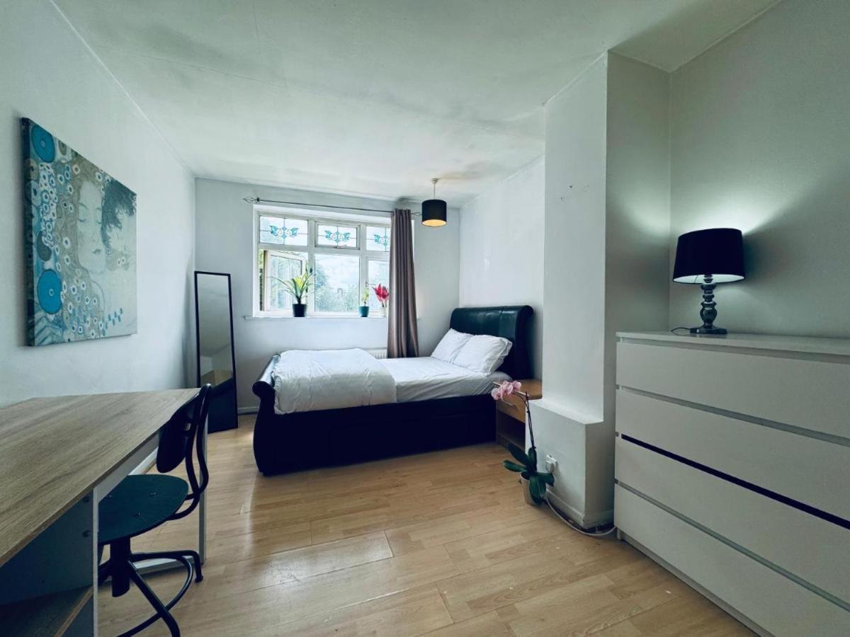 Whitechapel Lindley House R2 Hotel London Exterior photo